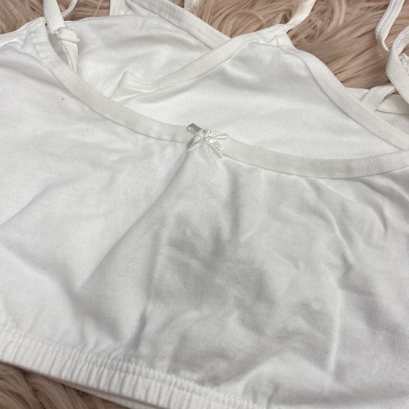 White Bras - Picture 2 of 3